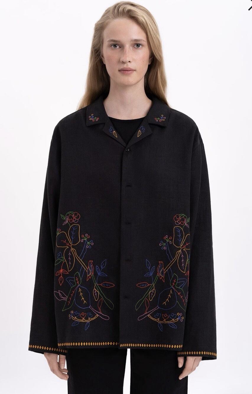 ETNODIM Dark shirt with colored embroidery Women’s Small